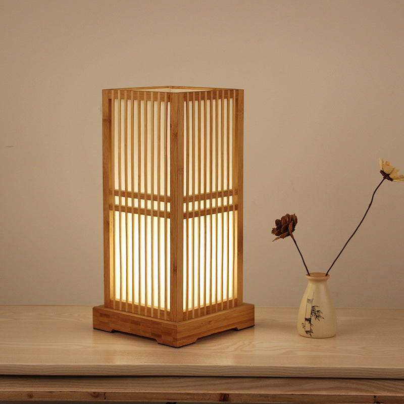 Bamboo Woven Table Lamp

