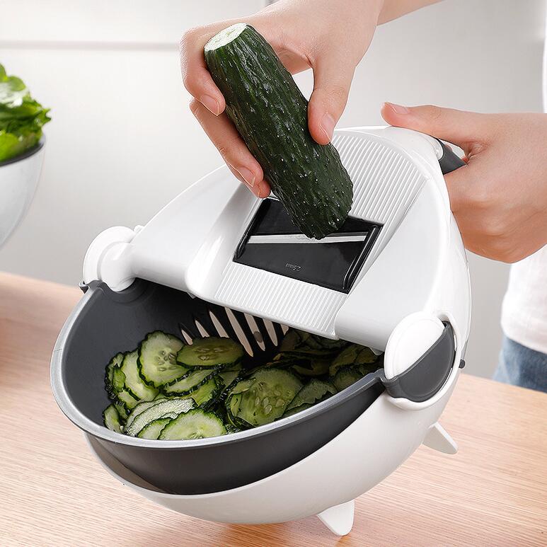 2-in-1 slicer and strainer